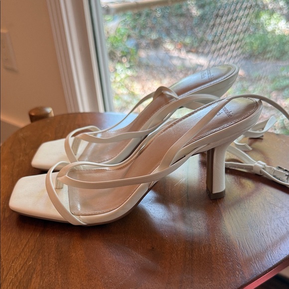Bridal Strappy Heels - Picture 1 of 4